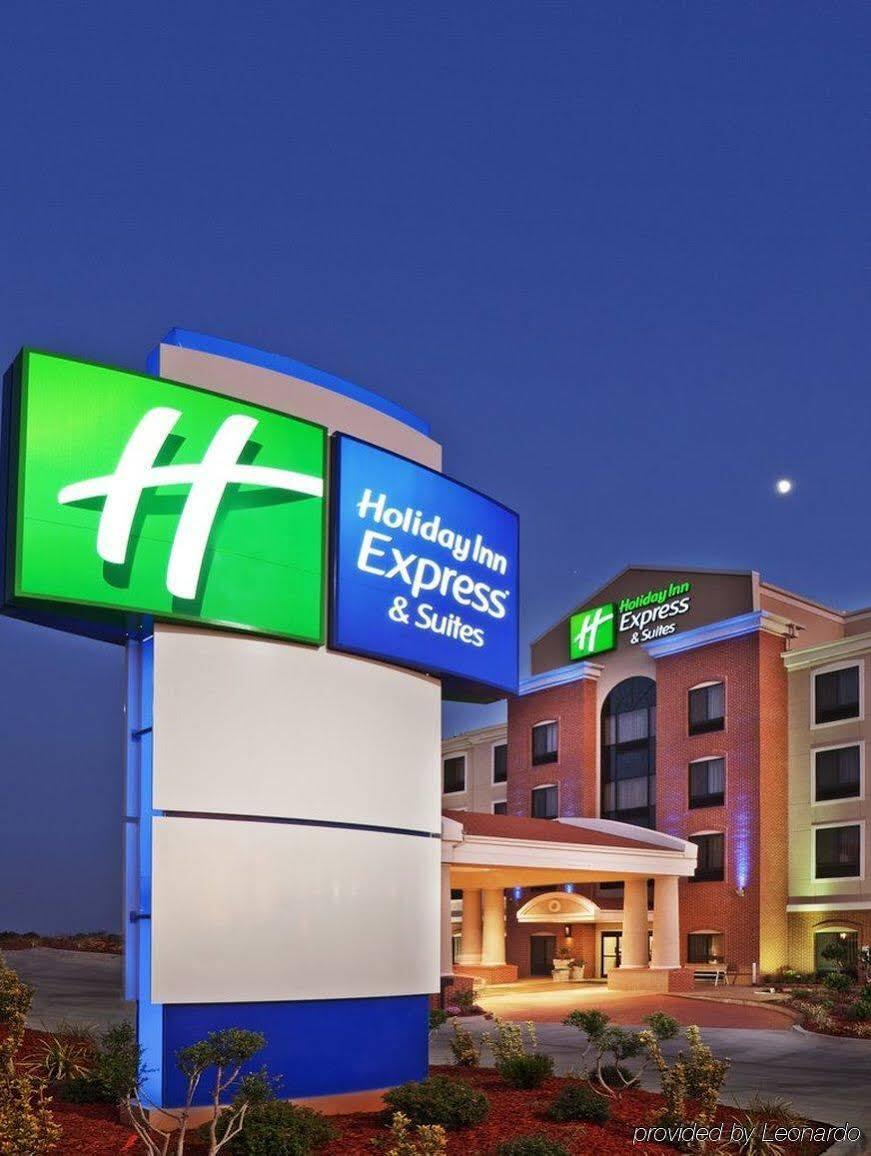 Holiday Inn Express & Suites Charlotte North, An Ihg Hotel Luaran gambar